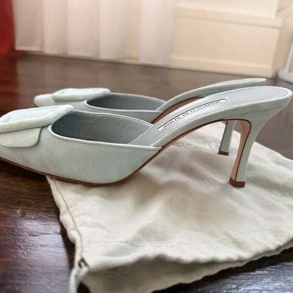 Manolo Blahnik Maysale Suede Buckle Mules Light blue Size 10.5 - Picture 5 of 5